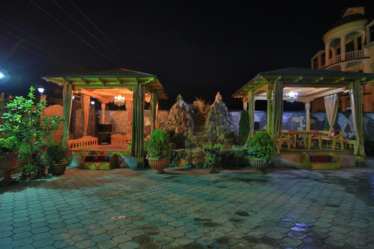 Almaz Guest House ドゥシャンベ エクステリア 写真