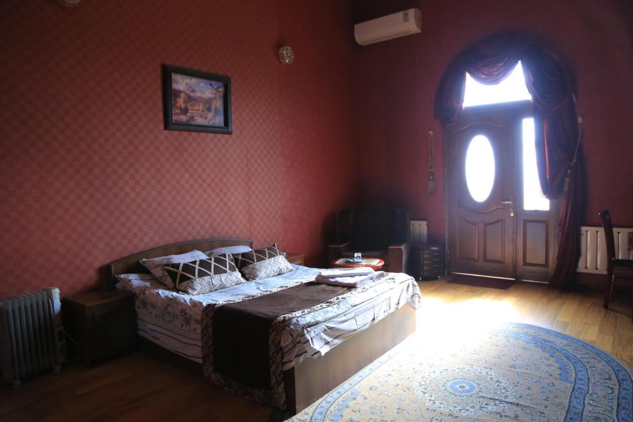 Almaz Guest House ドゥシャンベ エクステリア 写真